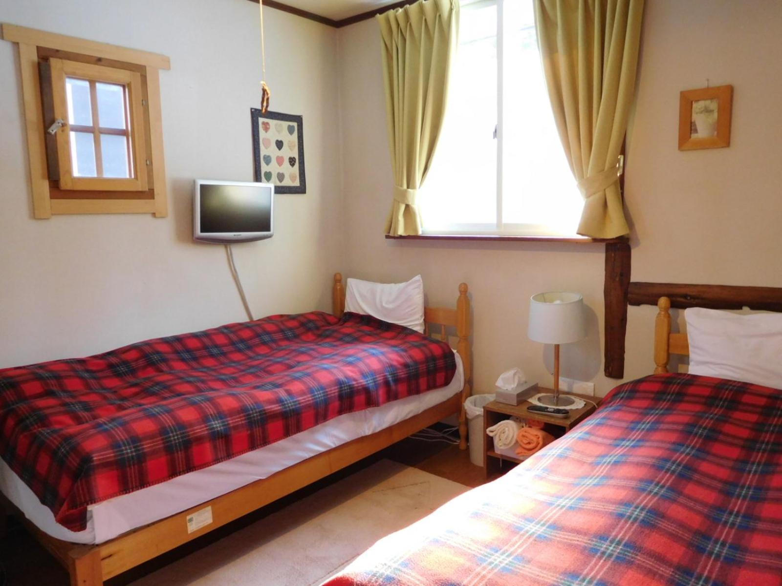 Country Lodge Farmstay Hakuba Extérieur photo