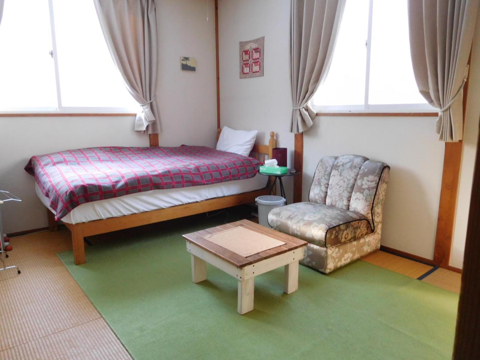 Country Lodge Farmstay Hakuba Extérieur photo